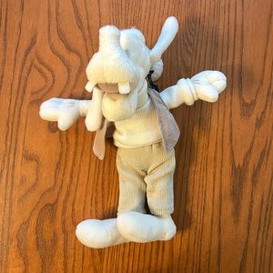 Vintage Rare “White Goofy Bean Bag”. Disney branded “Theme Park Edition”.